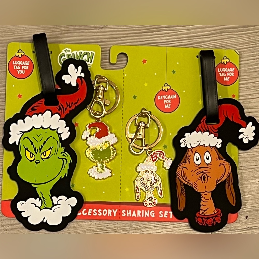 Grinch & Max Luggage/ Keychains Set New !!!